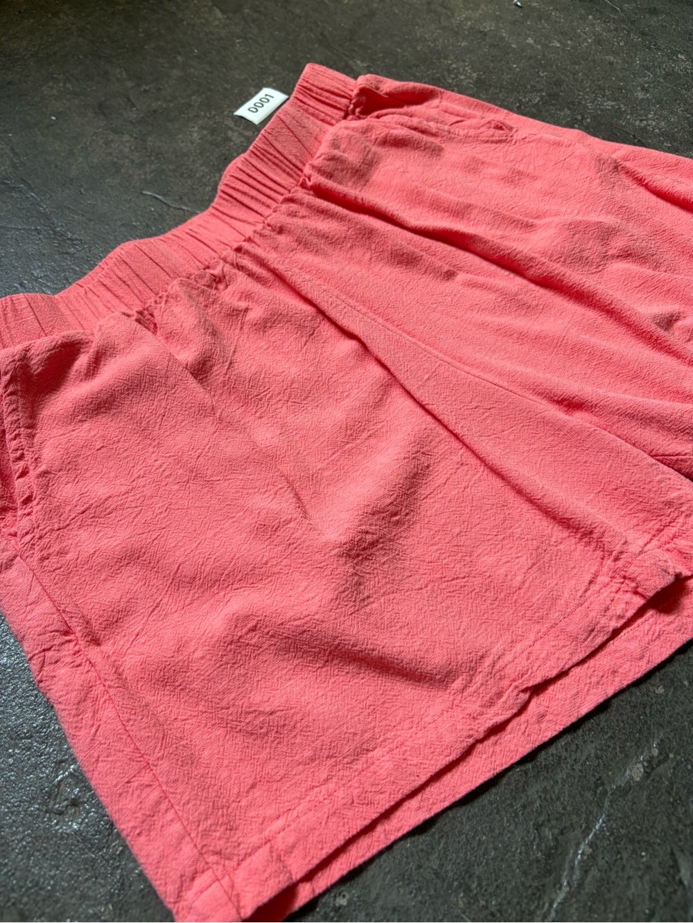 Women's Linen Coral Elastic-Waist Shorts - Picture 2 of 6